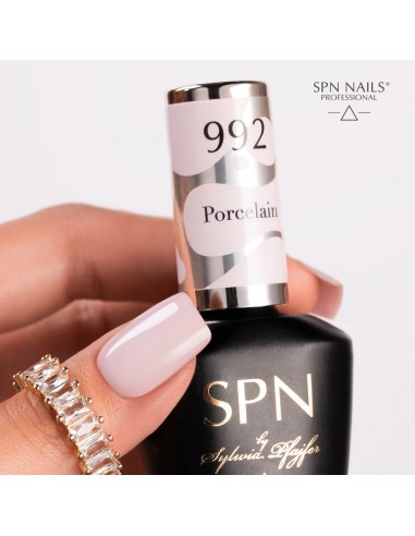 992 Smalto semipermanente UV LaQ Porcelain 8ml