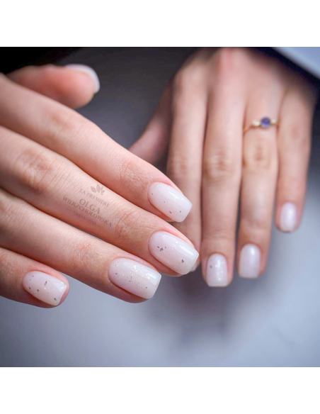 942 Smalto semipermanente UV LaQ Put Some Gold On! 8ml 942 Smalto semipermanente UV LaQ Put Some Gold On! 8ml