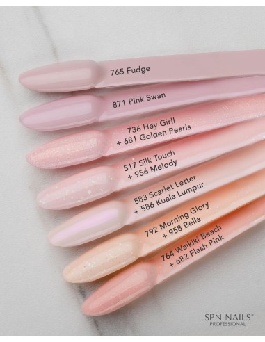 586  Smalto semipermanente UV LaQ Kuala Lumpur 8ml