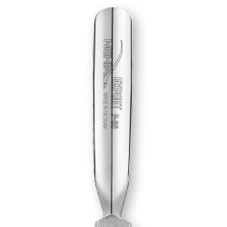 Nghia esporta lo zoccolo in metallo P-06 2