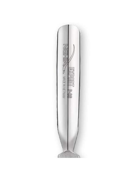 Nghia esporta lo zoccolo in metallo P-06