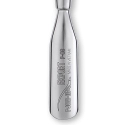 Nghia esporta lo zoccolo in metallo P-08 2