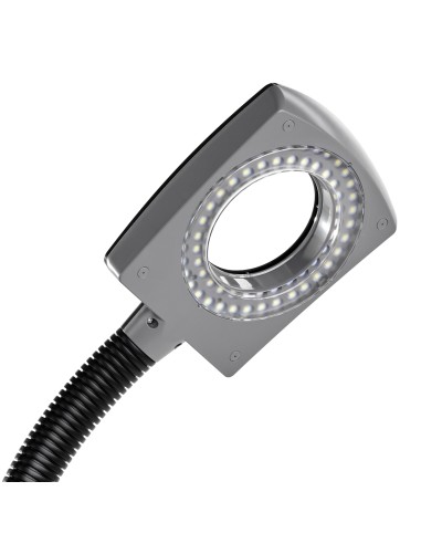 Giovanni vapozone con lampada d'ingrandimento...