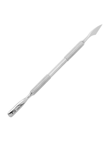 Nghia esporta lo zoccolo in metallo P-12