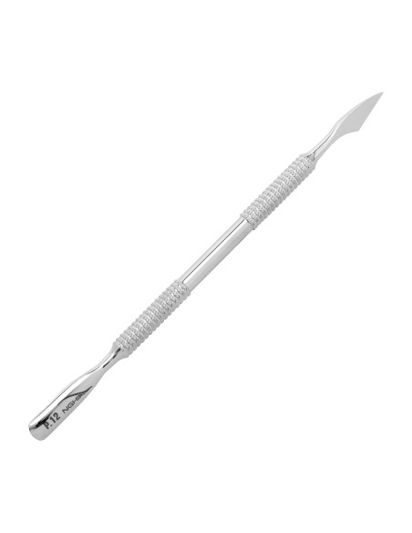 Nghia esporta lo zoccolo in metallo P-12