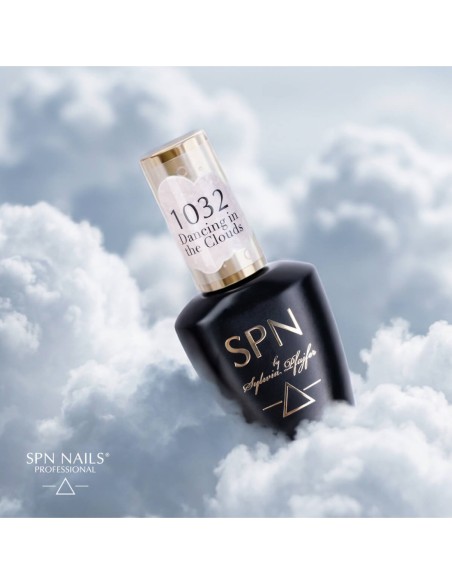 1032 Smalto semipermanente Dancing in the Clouds UV LaQ 8ml