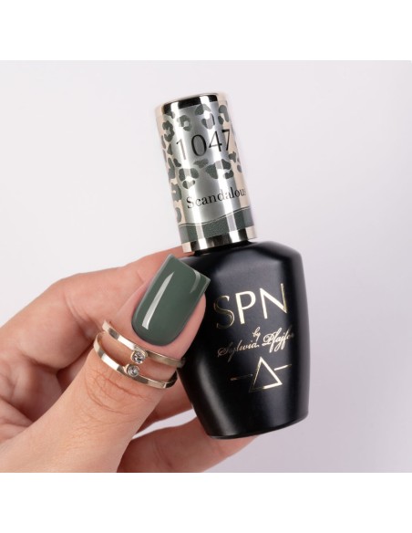 1047 Smalto semipermanente UV LaQ Scandalous 8ml