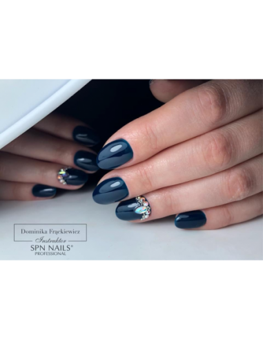 565 Smalto semipermanente UV LAQ Green Glass 8ml