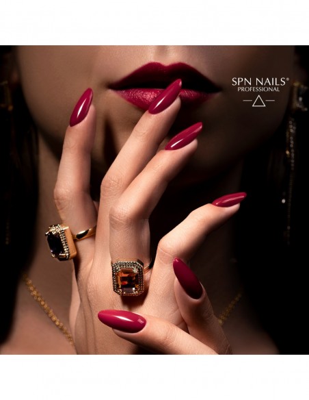 1000 Smalto semipermanente Femme Fatale UV LaQ 8ml